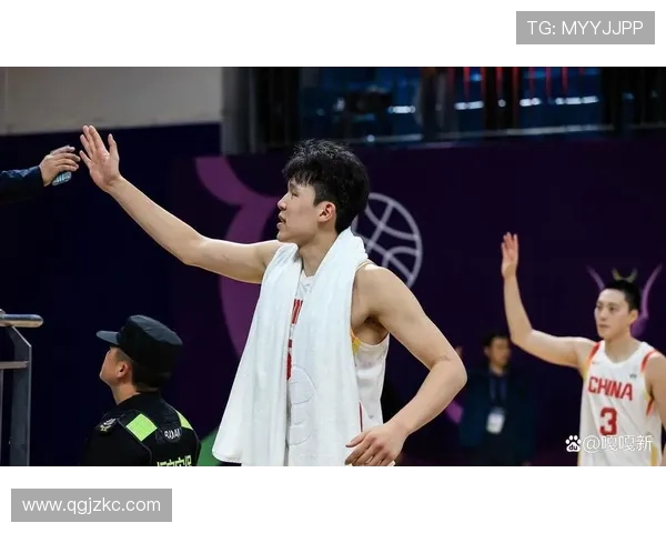 体坛零距离杨瀚森回顾14支球队试训经历感叹过程艰辛与坚持 体坛零距离杨瀚森回顾14支球队试训经历感叹过程艰辛与坚持