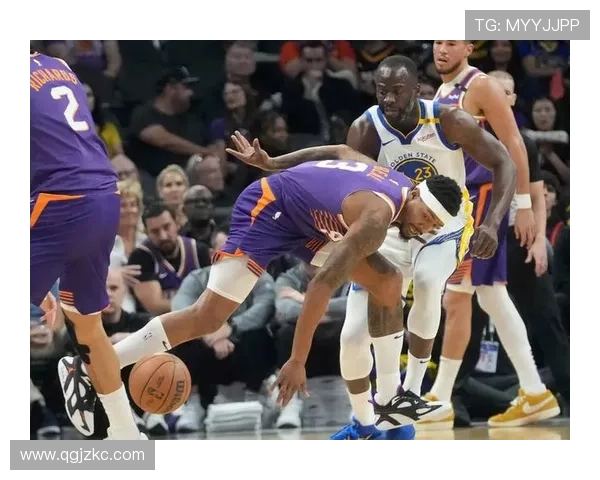 布克砍下21分送10助攻率太阳主场轻取快船豪取连胜