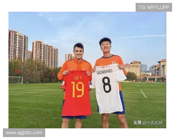 刘越庆祝泰山队32岁生日强调其作为山东队历史延续的重要性